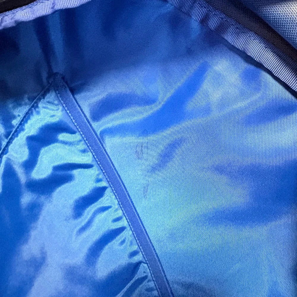 Patagonia Outdoors Chacabuco 30L Backpack Unisex Blue size 30L Bungee Cord